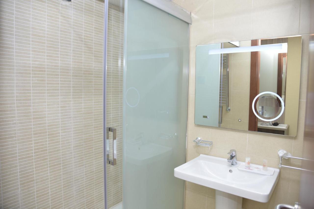 Hotel Amsterdam Rouiba Экстерьер фото